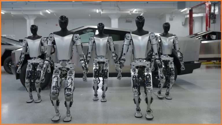 ٹیسلا فیکٹری میں روبوٹ نے انجینئر پر حملہ کردیا
