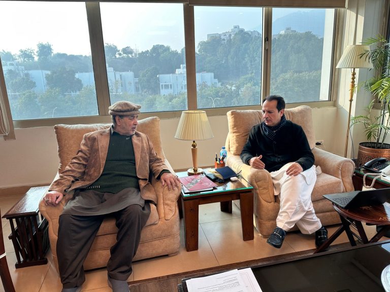 Governor Gilgit-Baltistan Syed Mehdi Shah met with Federal Caretaker Health Minister Dr. Nadeem Jan
