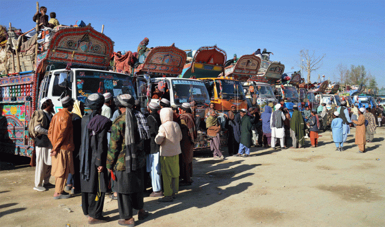Illegal Afghan residents continue to return to their homeland