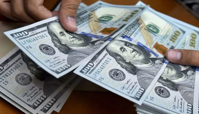 Interbank The US dollar has become cheaper by 25 paise