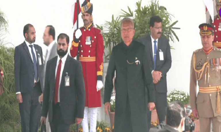 A farewell guard of honor has been presented in honor of President Dr. Arif Alvi.