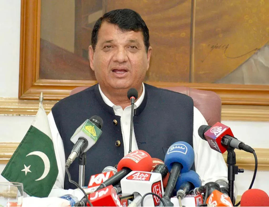 وفاقی وزیر امیر مقام کا خیبرپختونخوا حکومت پر گورننس اور دہشت گردی سے نمٹنے میں ناکامی کا الزام