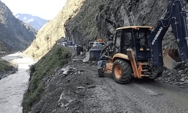 Kaghan-Naran Road reopened after massive landslide