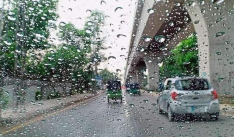 Chance of rain in the suburbs of Karachi in the coming days