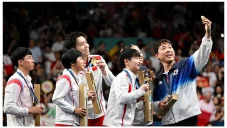 Paris Olympics 2024 The selfie of the athletes of enemy countries South and North Korea has gone viral