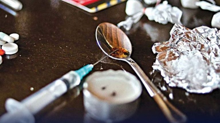 Mansehra police arrested 2 drug dealers while taking action