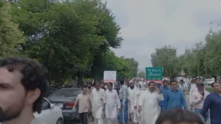 Islamabad The employees staged a dharna on the Srinagar highway