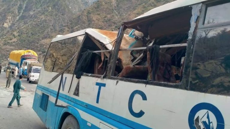 What happened to the bus from Rawalpindi to Gilgit