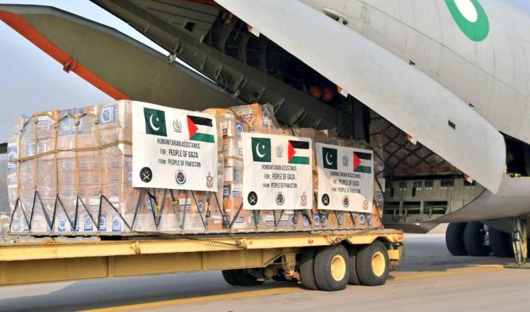 Pakistani government's decision to send aid to Gaza on the arrival of winter