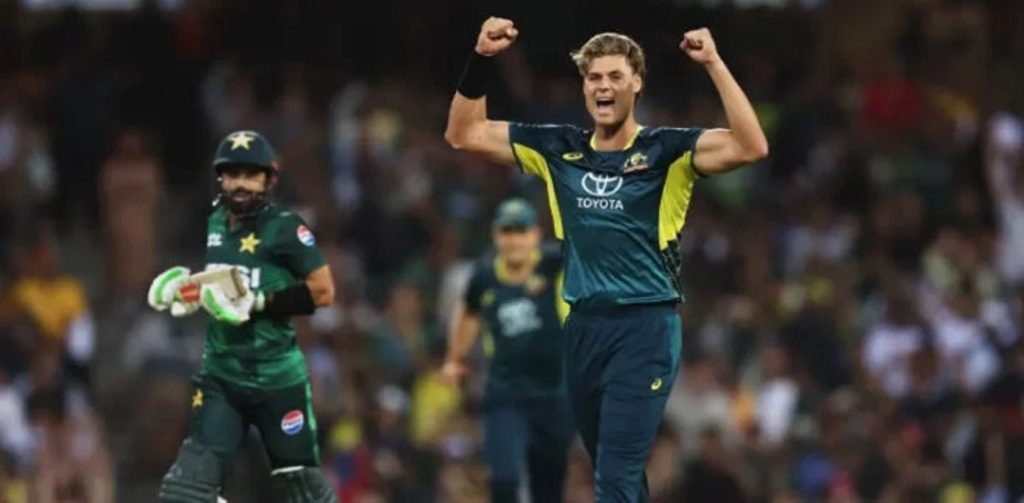 T20 series: Australia defeated Pakistan by 13 runs in the second T20