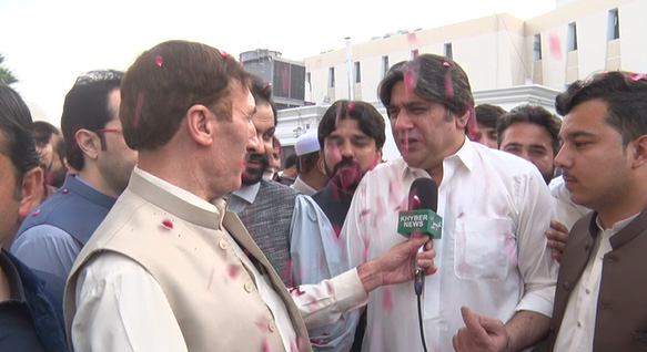 سینیٹ ضمنی الیکشن، پی ٹی آئی کے حمایت یافتہ آزاد امیدوار خرم ذیشان سینیٹر منتخب Senate by-election: PTI-backed independent candidate Khurram Zeeshan elected senator