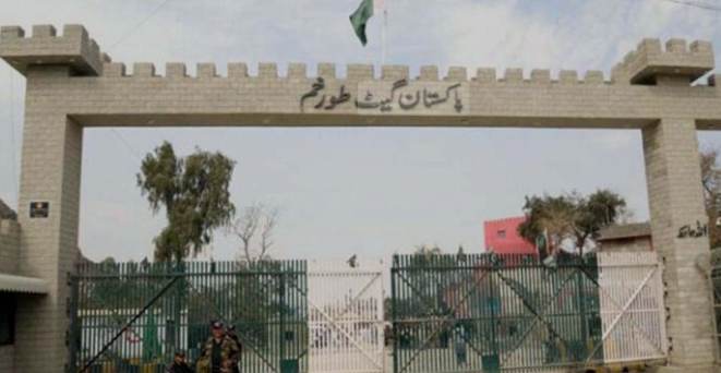 خیبر: طورخم سرحد غیر قانونی افغان شہریوں کی واپسی کیلئے کھول دی گئی Khyber: Torkham border opened for return of illegal Afghan citizens