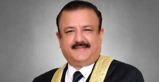 اسلام آباد ہائیکورٹ نے جعلی ڈگری کیس کا فیصلہ سنادیا، جسٹس طارق جہانگیری کو عہدے سے ہٹانے کا حکم Islamabad High Court announces verdict in fake degree case, orders removal of Justice Tariq Jahangiri from office