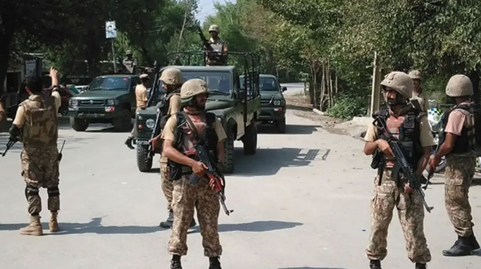 بلوچستان میں دہشتگردوں کے متعدد حملے ناکام، 58 دہشتگرد ہلاک، 11 سیکیورٹی اہلکار شہید Security forces neutralize 58 militants in Balochistan operations