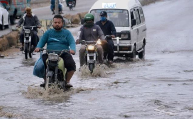 ملک بھر میں بارشوں سے موسم خوشگوار، محکمہ موسمیات نے 31 مارچ تک بارشوں کی پیشگوئی کر دی Rain brings pleasant weather across Pakistan, met office forecasts continued showers till march 31