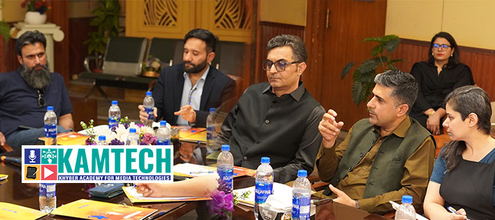 خیبر نیٹ ورک اور اقراء یونیورسٹی کا میڈیا انڈسٹری اور اکیڈمیہ کے درمیان تعاون کے فروغ کے لیے اہم مشاورتی اجلاس، ‘ایٹم’ (ATOM) کونسل کے قیام پر اتفاق