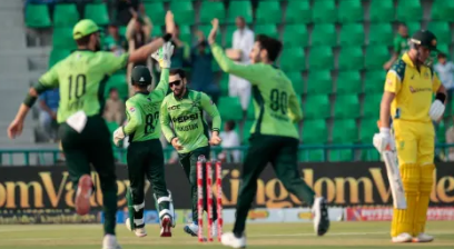 آسٹریلیا کا دوسرے ون ڈے میچ میں پاکستان کو جیت کیلئے 232 رنز کا ہدف Australia sets Pakistan a target of 232 runs to win in the second ODI