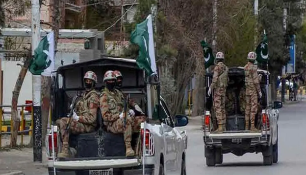 خيبرپختونخوا اور بلوچستان میں سیکیورٹی فورسز کے مشترکہ آپریشنز کے دوران 32 دہشت گرد ہلاک 32 terrorists killed during joint operations by security forces in Khyber Pakhtunkhwa and Balochistan