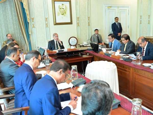 ایم ایل ون اور تھر کول ریلوے پر پیش رفت کا جائزہ: وزیراعظم کی ریلوے منصوبے تیز کرنے کی ہدایت