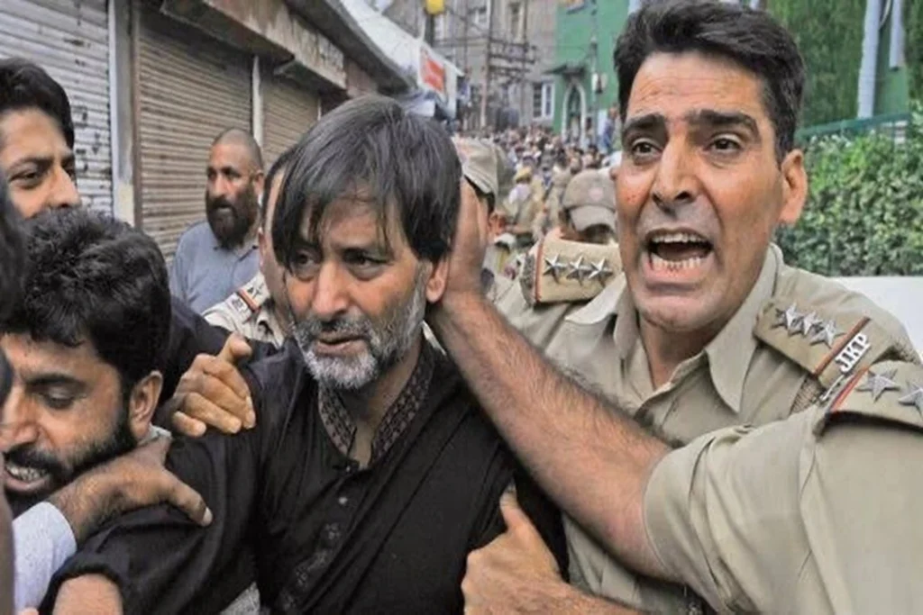 کشمیری رہنما یاسین ملک کا مزید مقدمہ نہ لڑنے کا فیصلہ، بھارتی عدالتوں سے انصاف کی توقع نہیں، حلف نامہ جمع