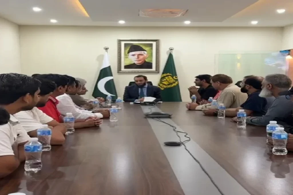 ڈیجیٹل پلیٹ فارمز عوام تک بروقت معلومات پہنچانے اور مؤثر ابلاغ میں اہم کردار ادا کر رہے ہیں، وفاقی وزیر اطلاعات عطاء اللہ تارڑ
