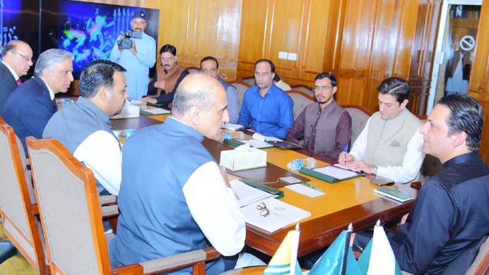 وزیراعظم آزاد کشمیر افتخار گیلانی نے اپنی حکومت کے 100 روزہ اصلاحاتی ایجنڈے پر عملدرآمد کا اعلان کردیا Azad Kashmir Prime Minister Iftikhar Gilani announced the implementation of his government's 100-day reform agenda.