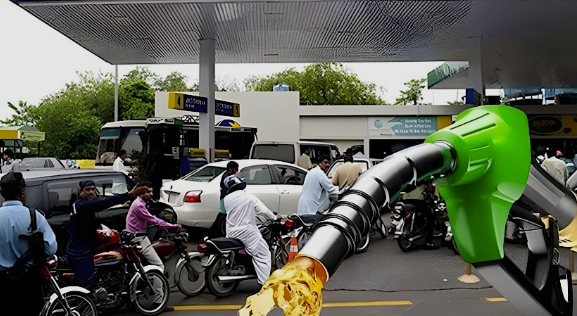 پٹرول اور ڈیزل کی قیمتوں میں مزيد اضافہ ، اعلامیہ جاری Further increase in petrol and diesel prices; notification issued.